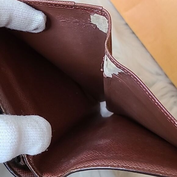 💯Authentic Louis Vuitton Mono Wallet 🍀 - Picture 3 of 12